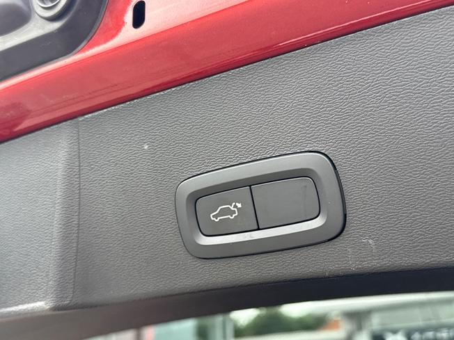 VOLVO Xc40 Photo 29