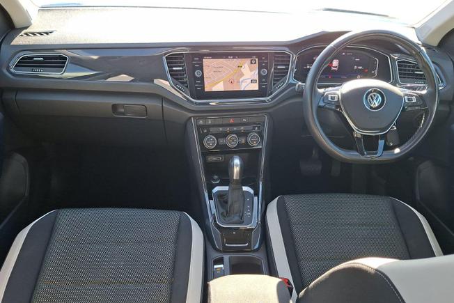 VOLKSWAGEN T-Roc Photo 10