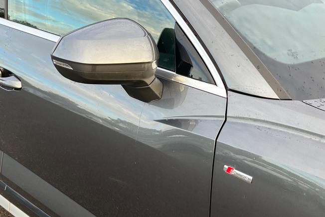 AUDI Q3 Photo 20