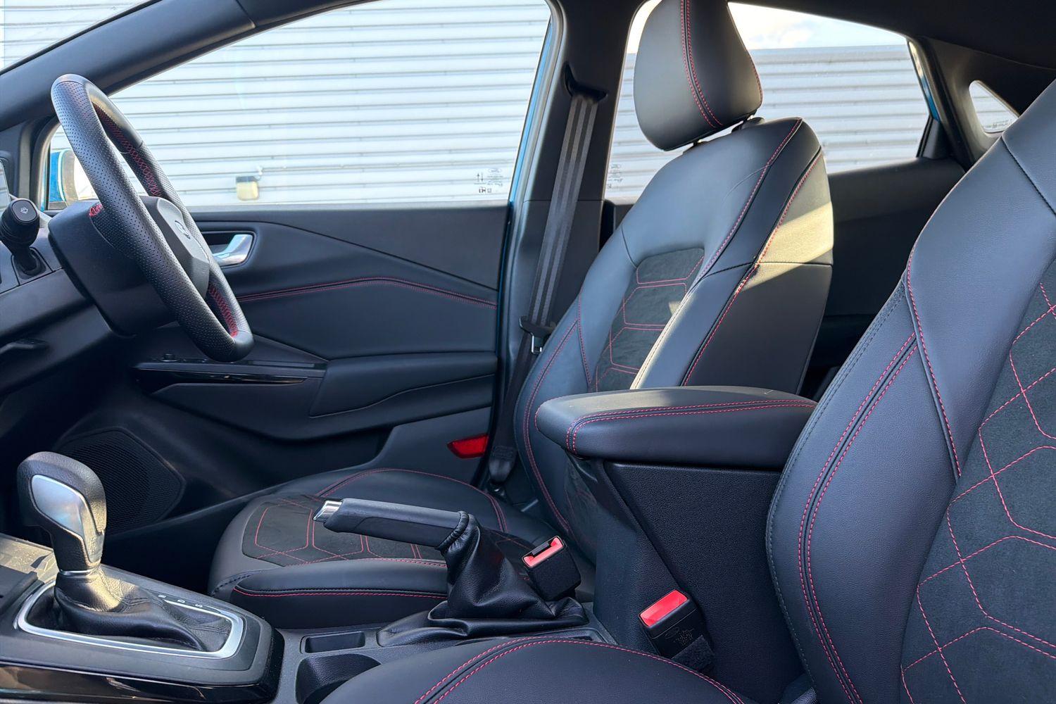 Ford PUMA Photo 18