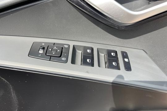 Kia Niro Photo autoimg-3c33e50ab035e376f6a83c13f82d6df4a787906d.jpg
