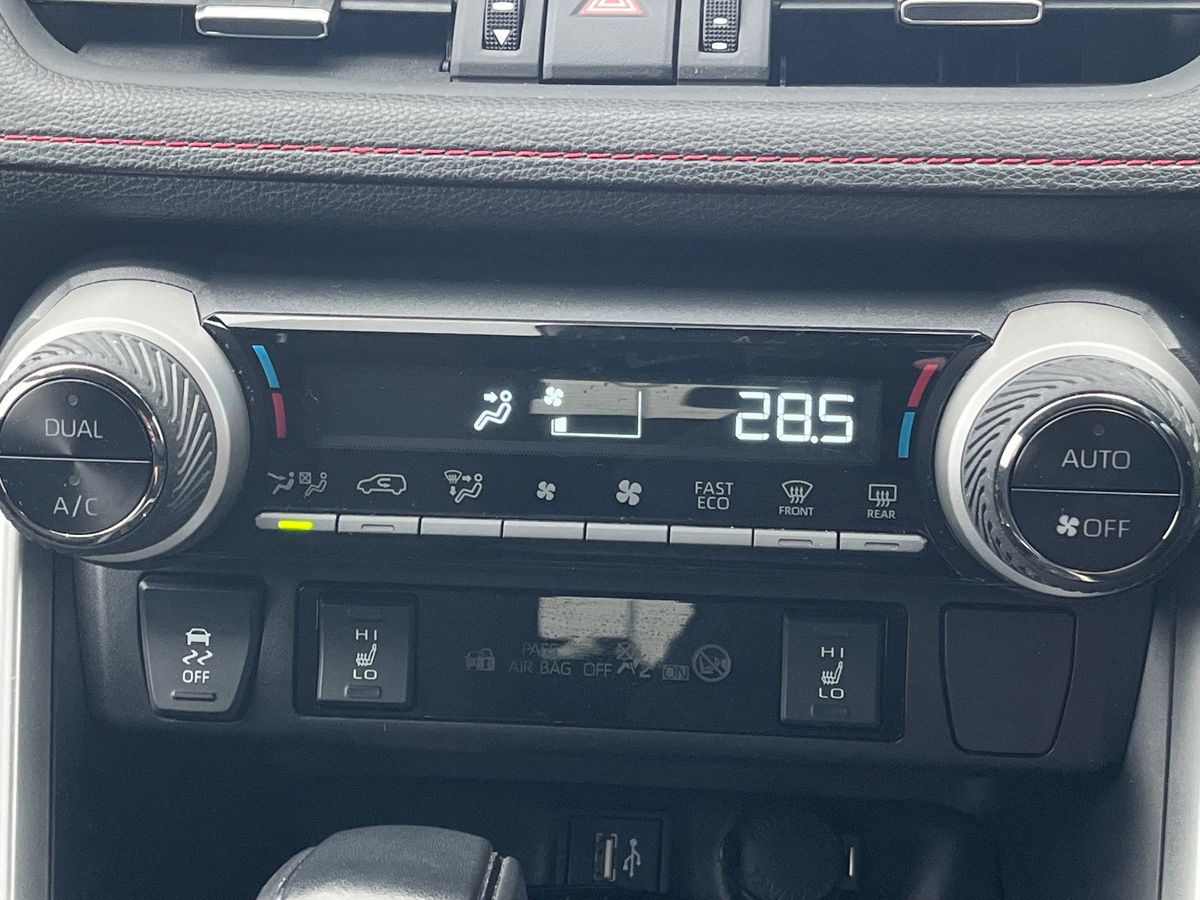 Toyota RAV4 Photo 11
