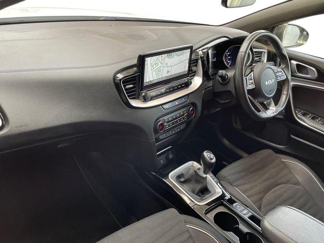 KIA Xceed Photo 2