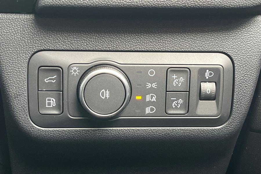 Ford Kuga Photo autoimg-3c4f1f44839c326f39094544fefc3d99f8ef7cee.jpg
