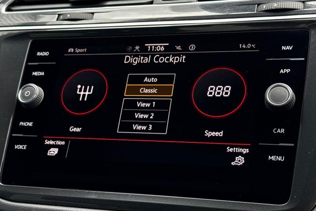 VOLKSWAGEN Tiguan Photo 32