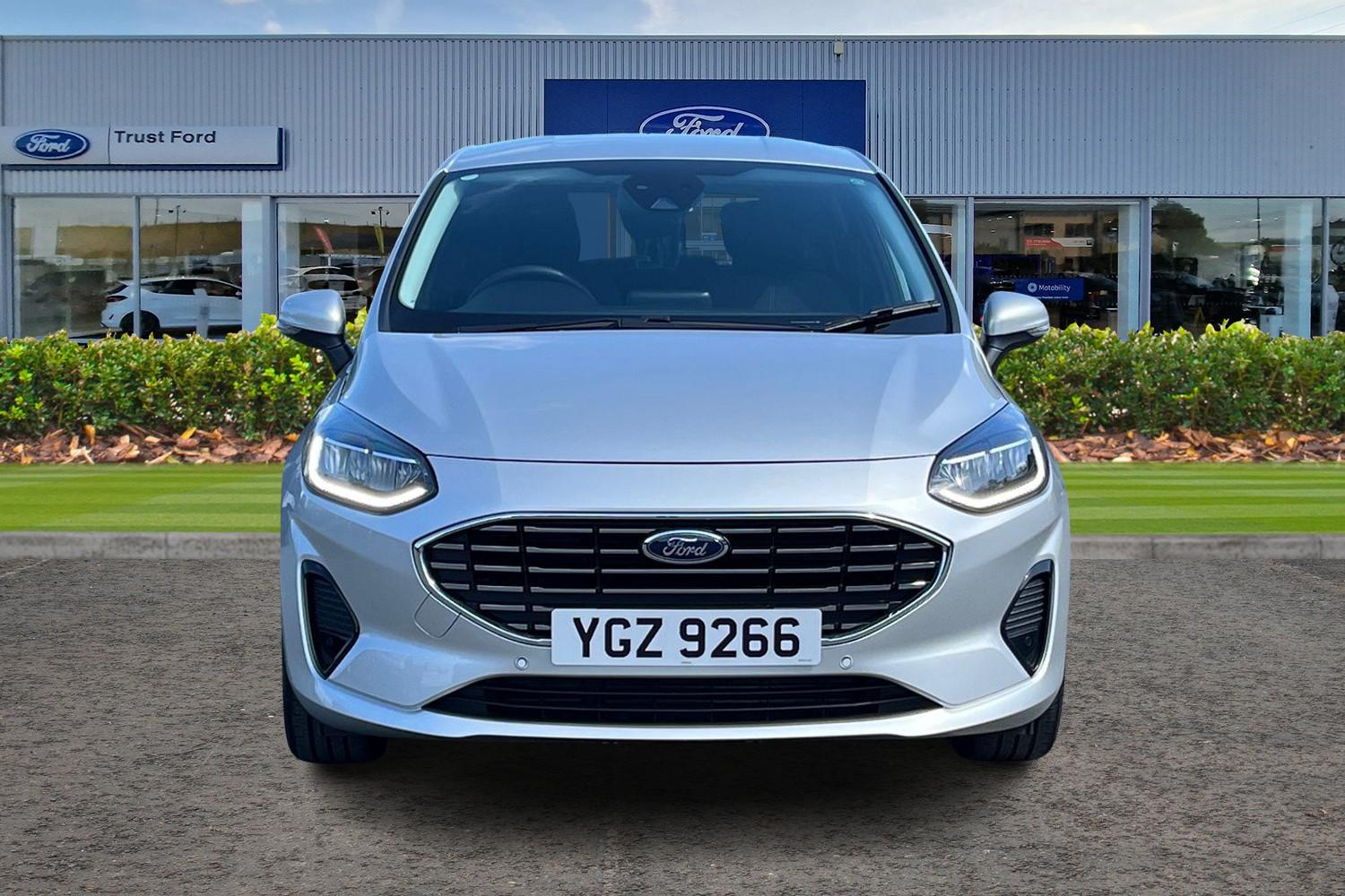 Ford FIESTA Photo 5