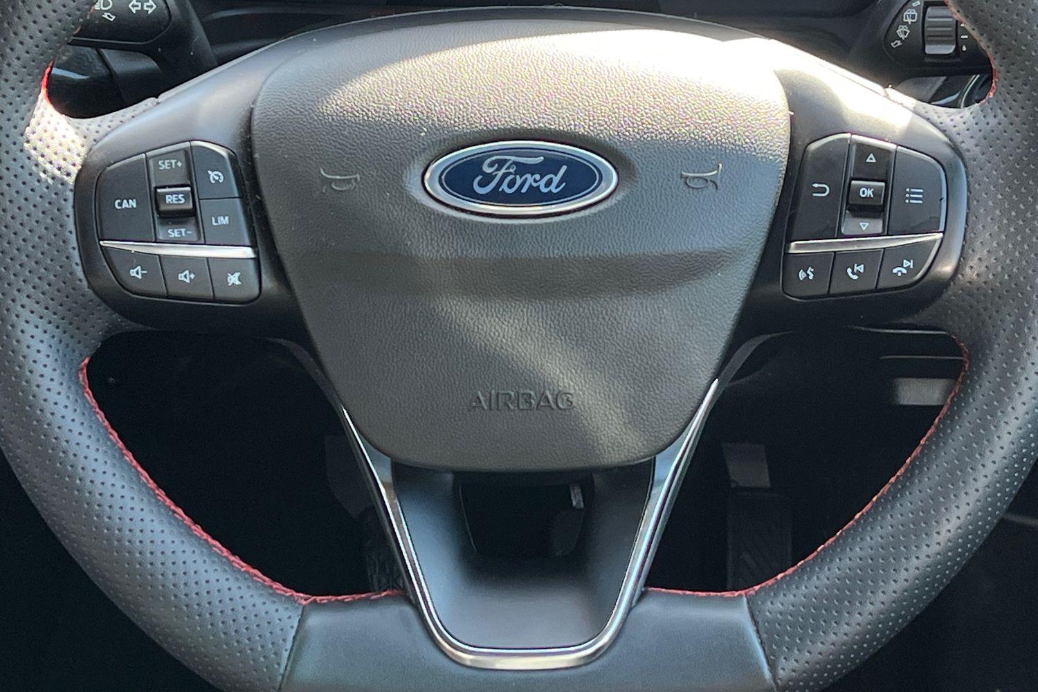 Ford FIESTA Photo 11