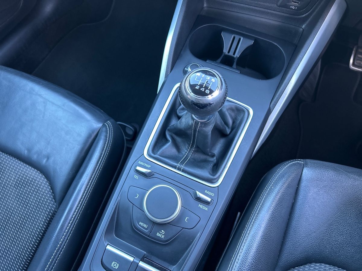 Audi Q2 Photo 12
