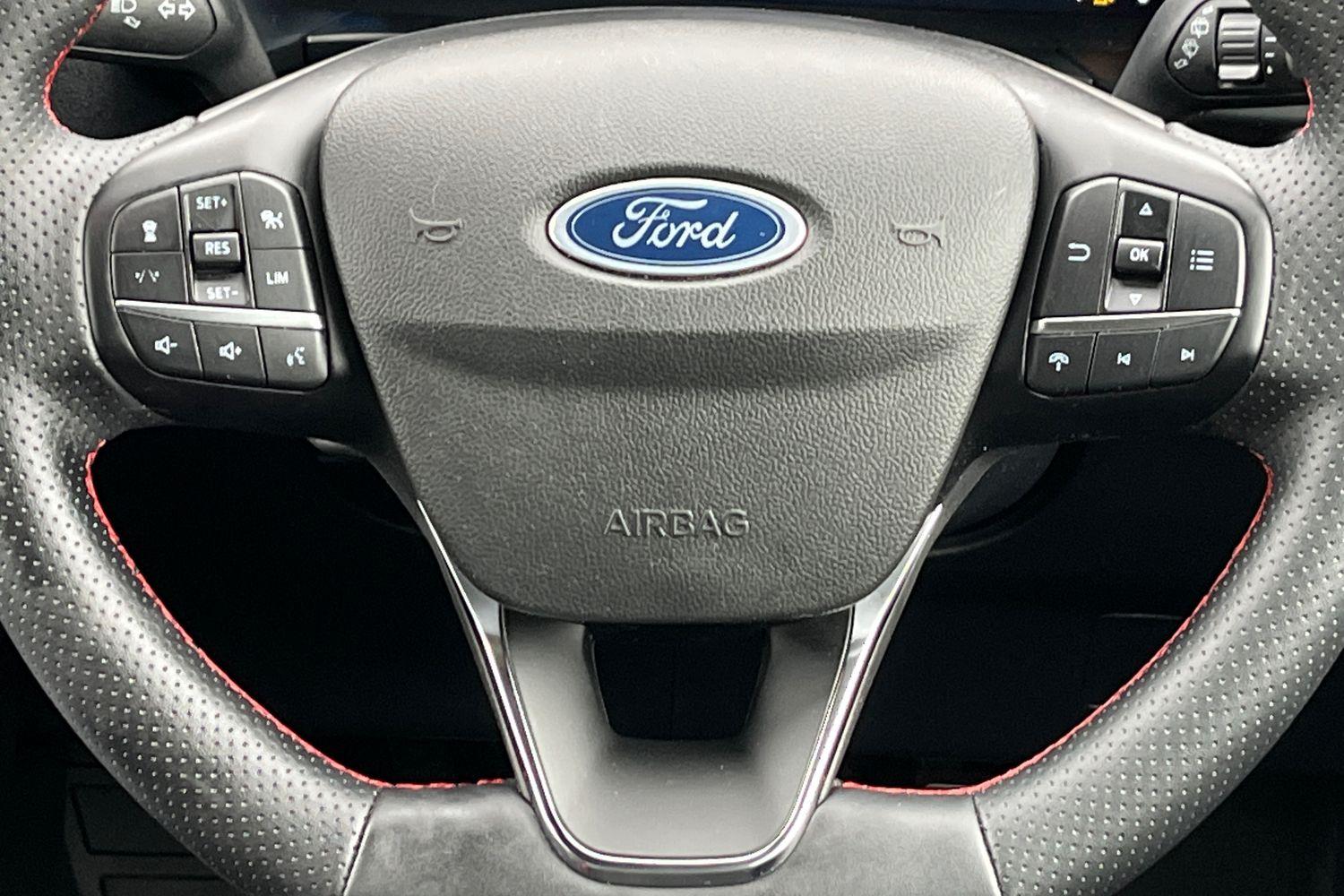 Ford KUGA Photo 11