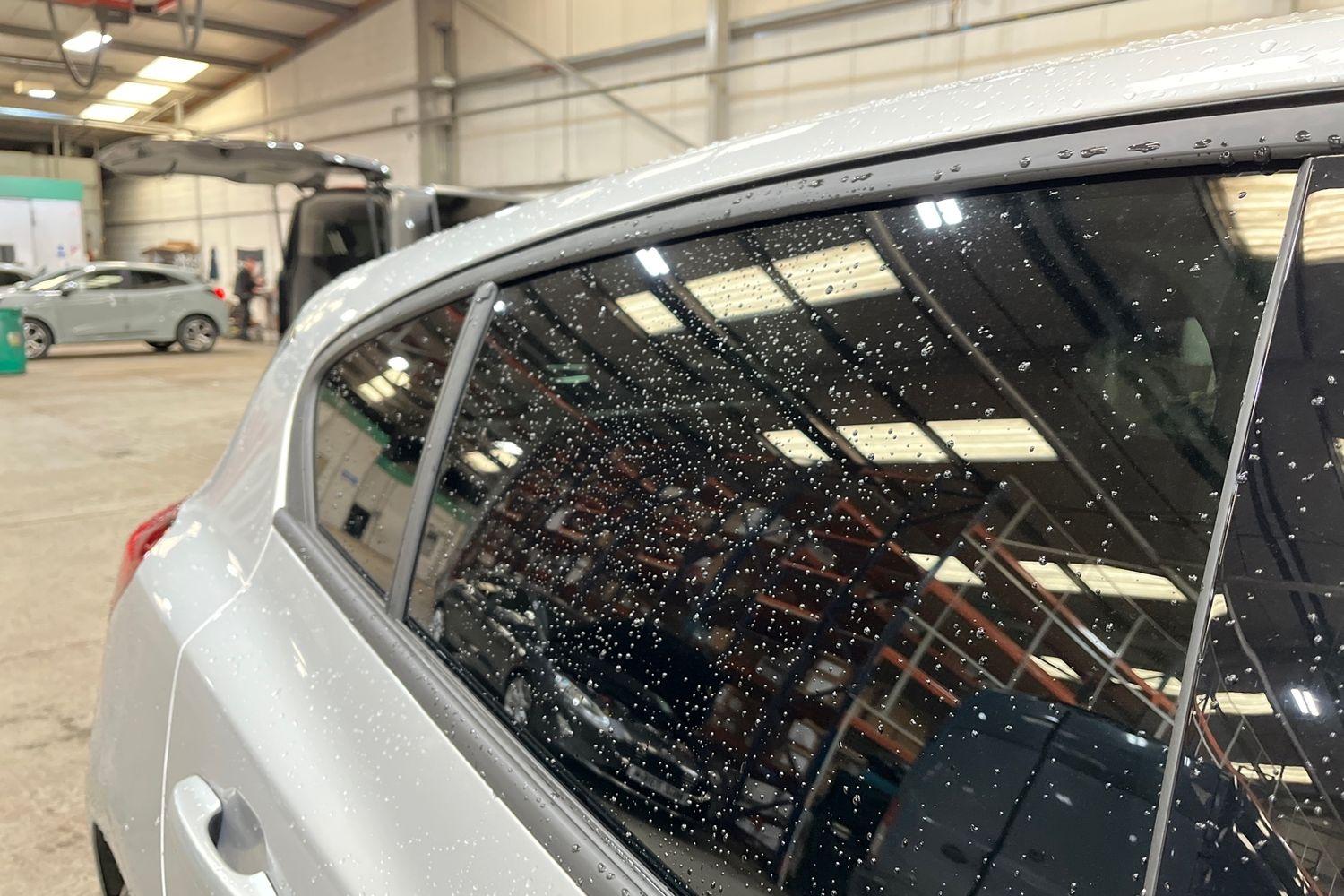 Ford FOCUS Photo 38