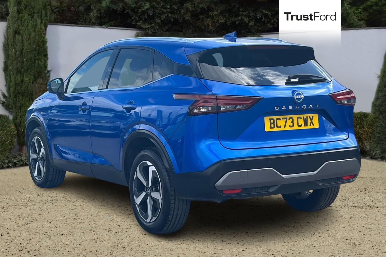 Nissan QASHQAI Photo 1