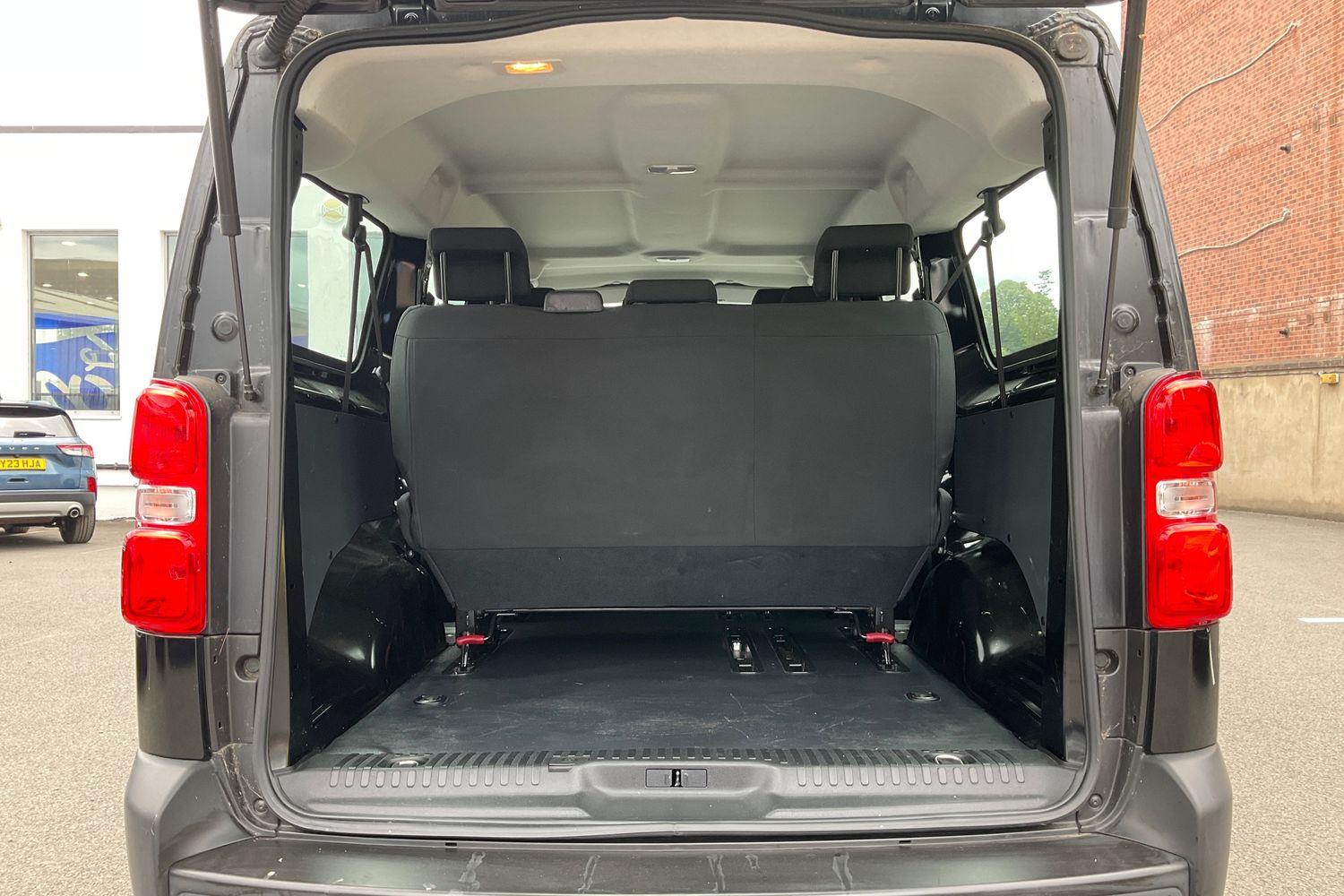 Vauxhall VIVARO LIFE Photo 20