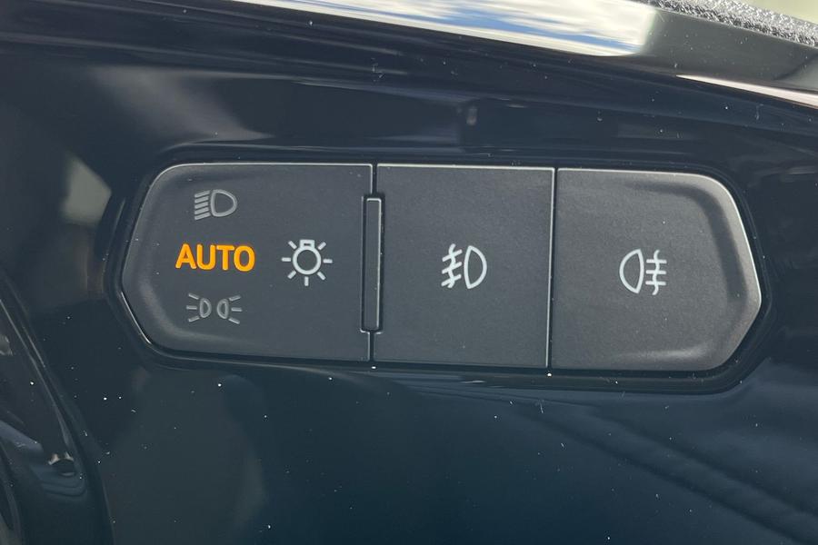 Ford TOURNEO CONNECT Photo autoimg-3c63b51e13bd43c003ce4d9d82fff78a143536a8.jpg