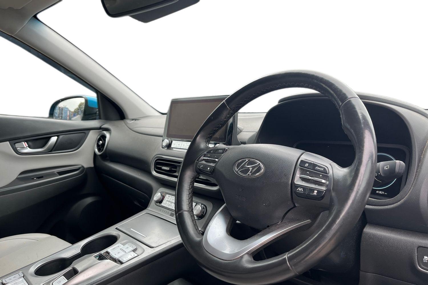 Hyundai KONA Photo 8