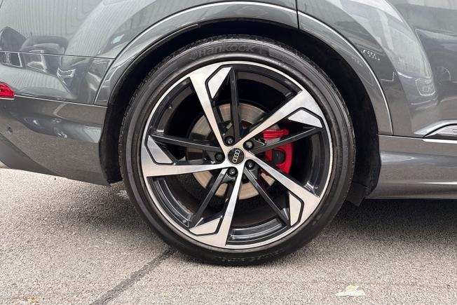Audi SQ7 Photo 5