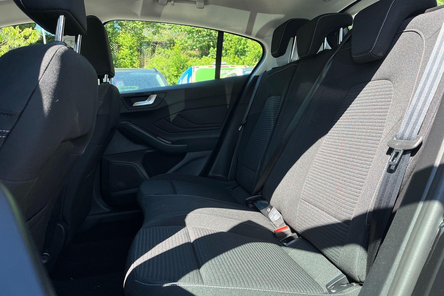 Ford Focus Photo 19