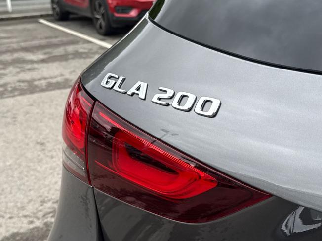 MERCEDES-BENZ GLA Photo 35