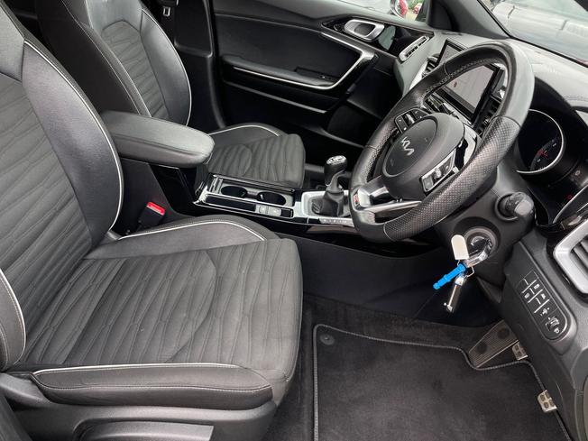 Kia Xceed Photo 30