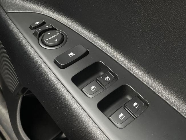 KIA Rio Photo 33