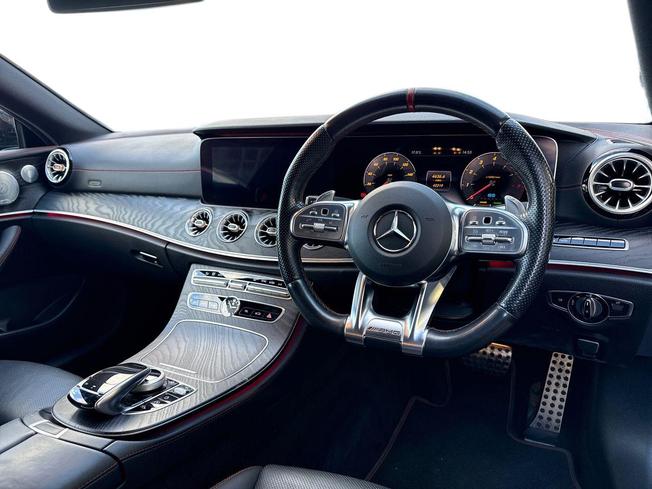 MERCEDES-BENZ E Class Photo 6