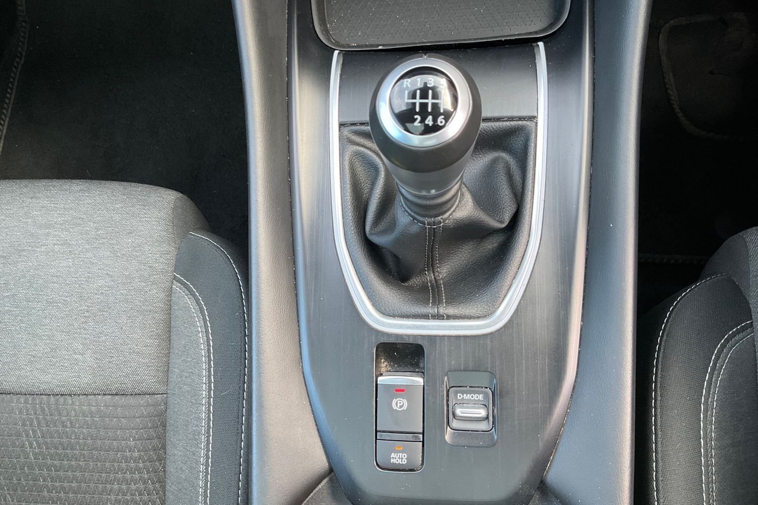 Nissan QASHQAI Photo 28