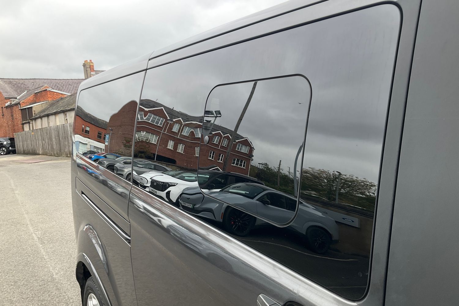 Ford TOURNEO CUSTOM Photo 32