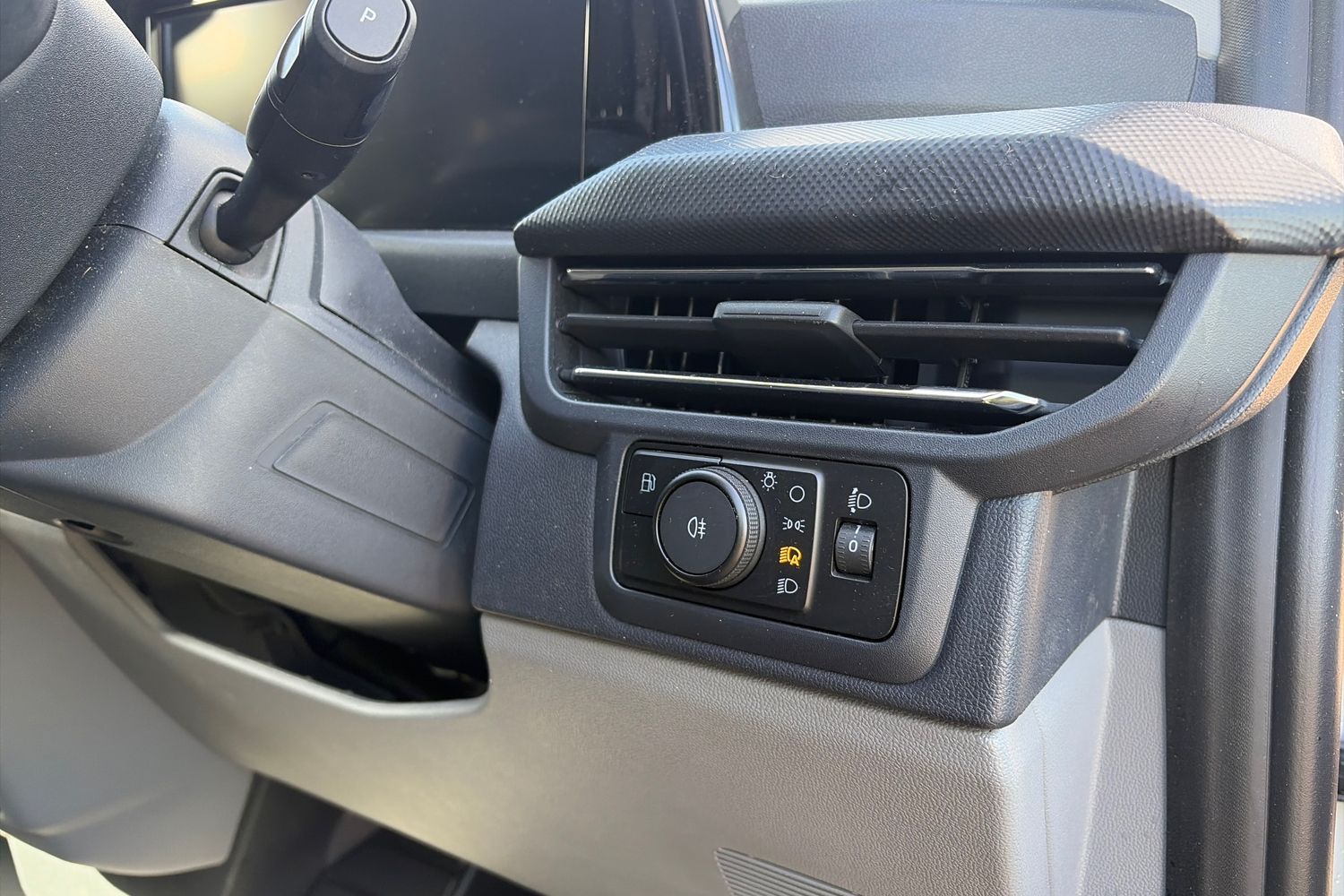 Ford TRANSIT CUSTOM Photo 28