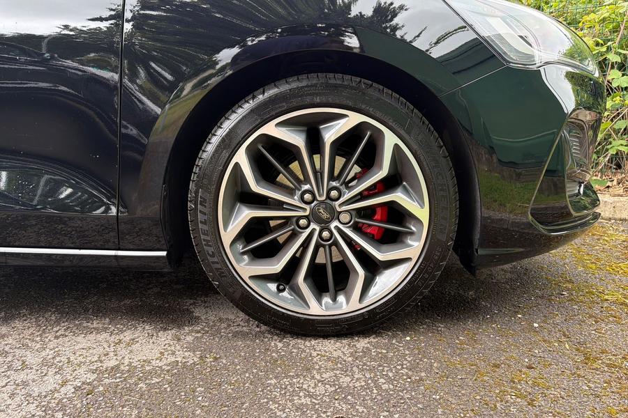 Ford Focus Photo autoimg-3c7f3a9db175dcbf0ede6398cc99dac64a4119e8.jpg