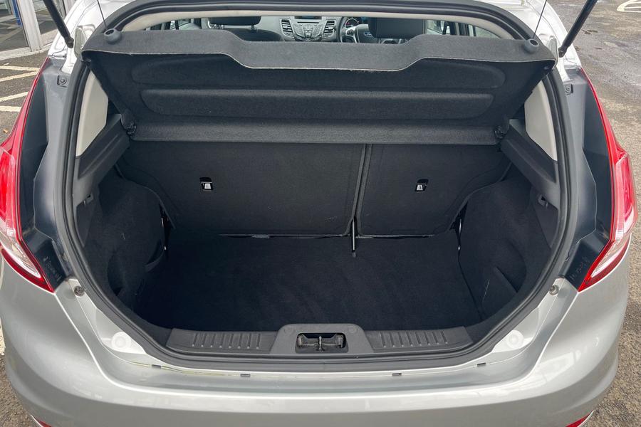 Ford FIESTA Photo autoimg-3c82585053164b7f756847006ca0544d6a0c23ef.jpg