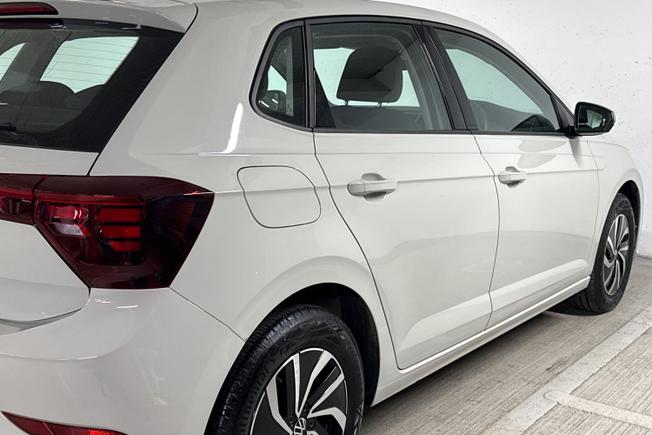 VOLKSWAGEN Polo Photo 28
