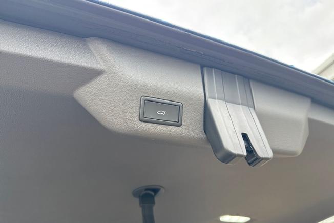 Volkswagen Multivan Photo 23