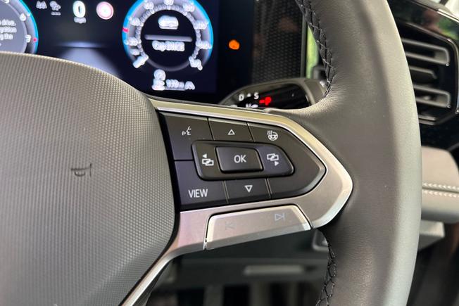 VOLKSWAGEN Tiguan Photo 17