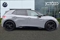 VOLKSWAGEN ID.3 Photo 4