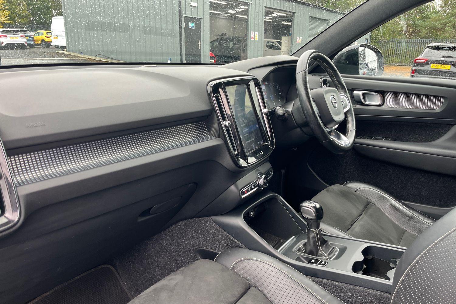 Volvo XC40 Photo 17