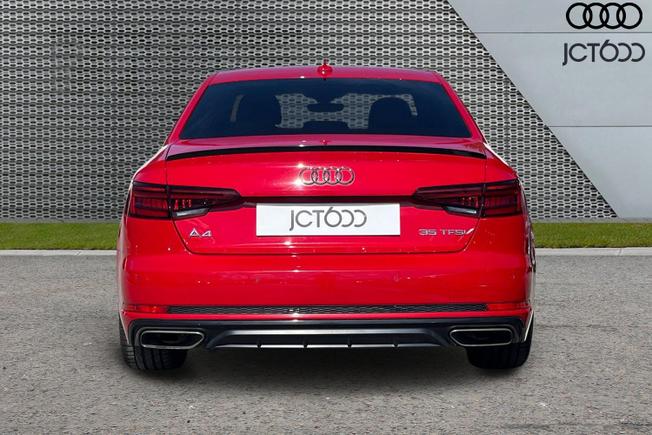 AUDI A4 Photo 7
