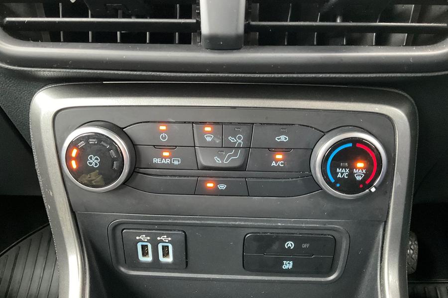 Ford ECOSPORT Photo autoimg-3c8f5fd9e9a332fc98d710967d1964ce784bac48.jpg