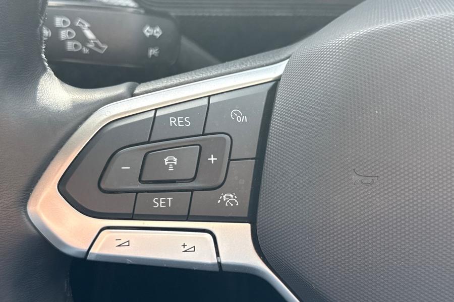 Volkswagen T-CROSS Photo autoimg-3c94c3800e57c5a151dfa37e56fafc206dbfa9d9.jpg