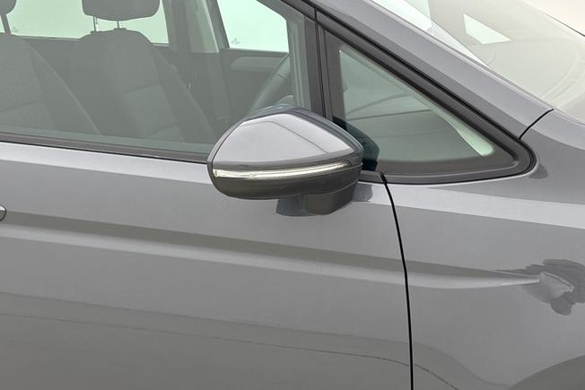Volkswagen TOURAN Photo 20