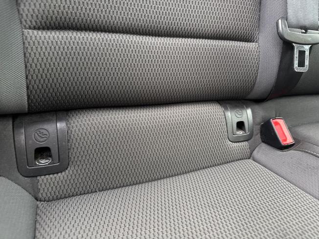 VOLKSWAGEN Golf Photo 23