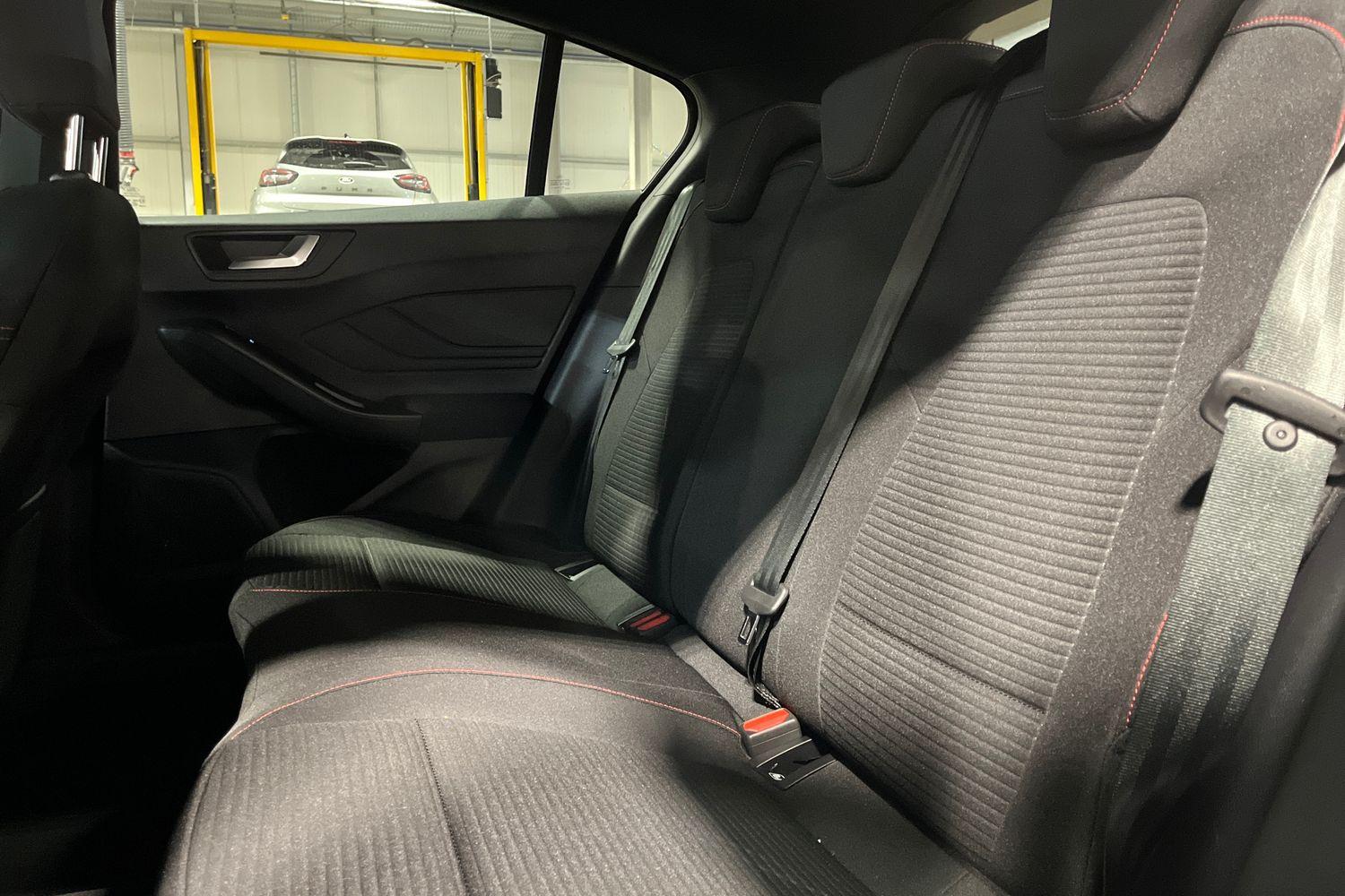 Ford Focus Photo 19