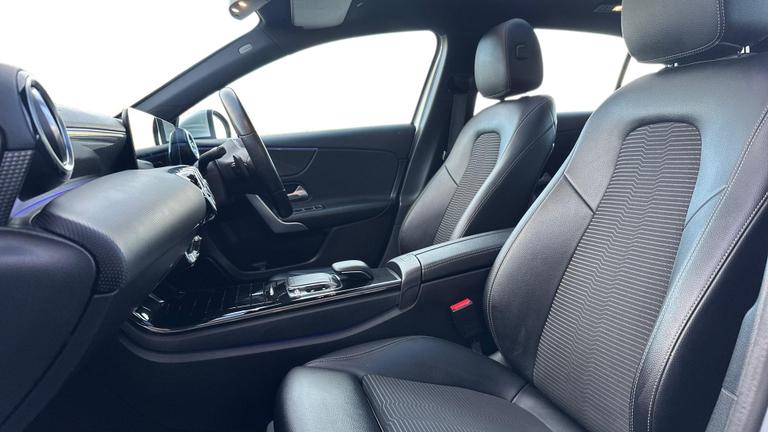 Used Mercedes-Benz A Class YJ69MSR 3