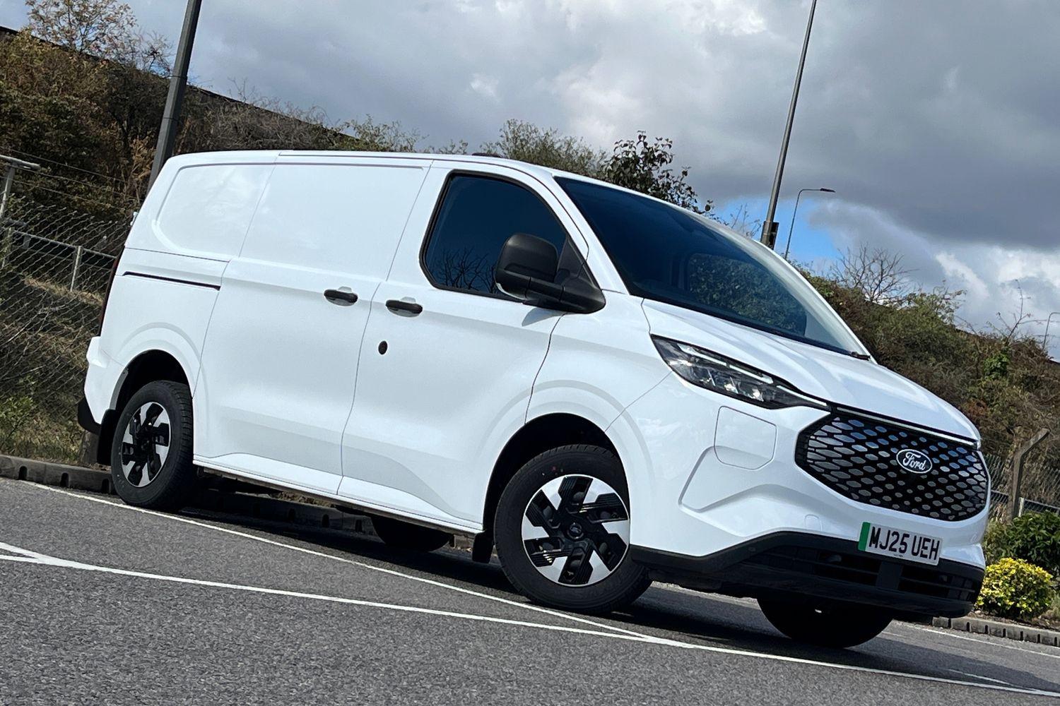 Ford E-TRANSIT CUSTOM Photo 24