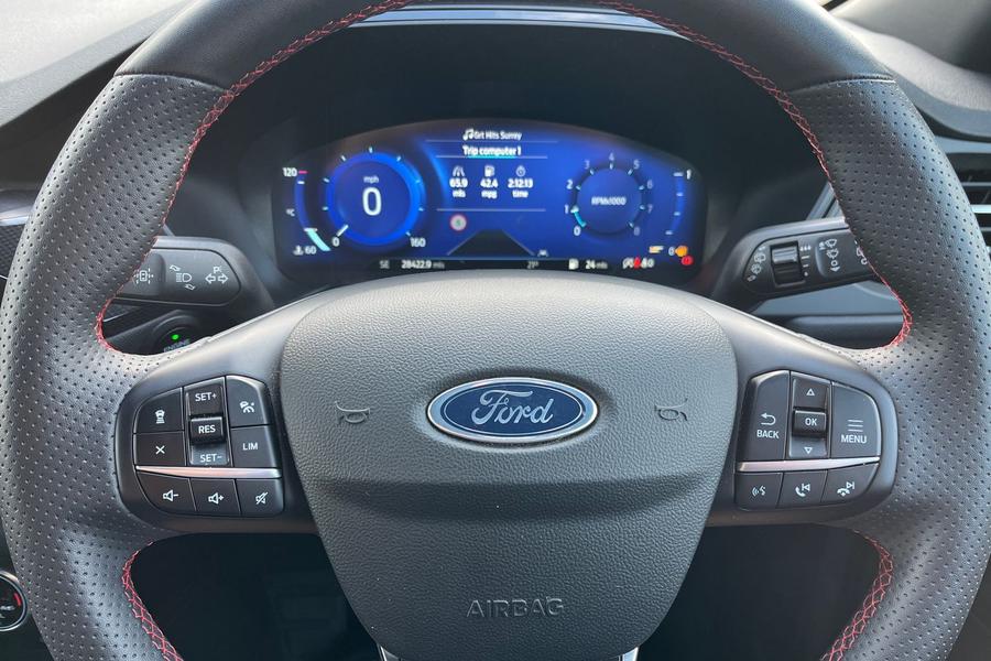 Ford Kuga Photo autoimg-3c9cb2a652a8c3c0c727db89a86bf75753b62796.jpg