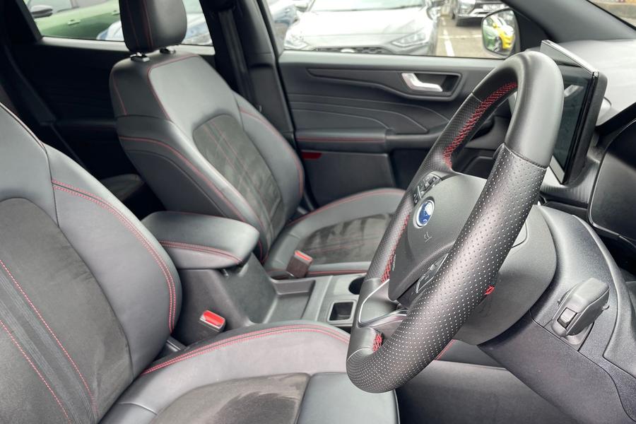 Ford KUGA Photo autoimg-3c9dde54bcf4786abbd8d88804b8418346e75fa2.jpg