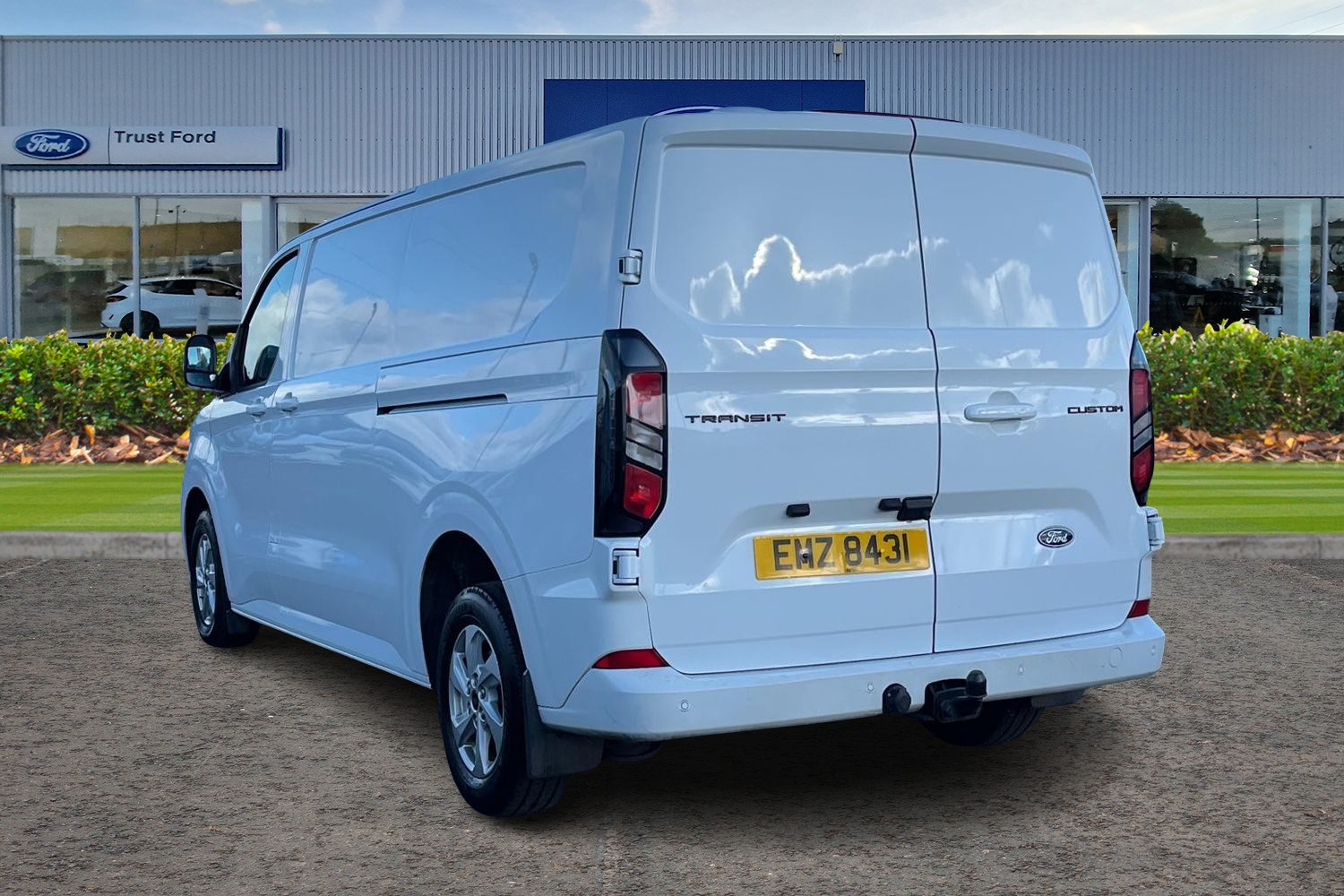 Ford TRANSIT CUSTOM Photo 1