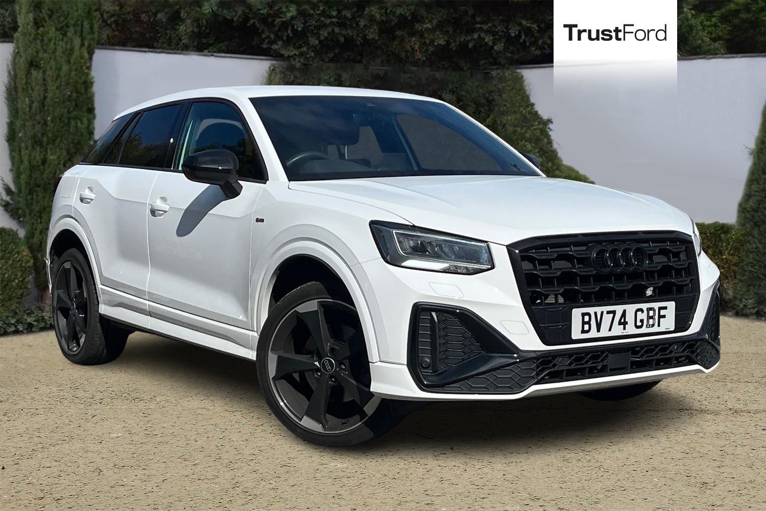 Audi Q2 Photo 0