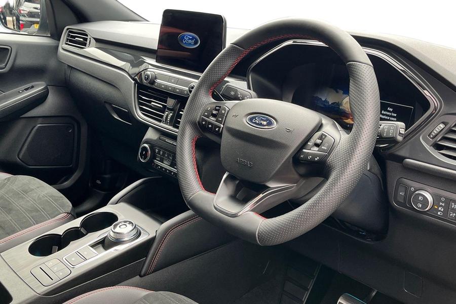 Ford Kuga Photo autoimg-3ca38a1695c1dea284e18d0e8eaf7b7d60e0f0eb.jpg