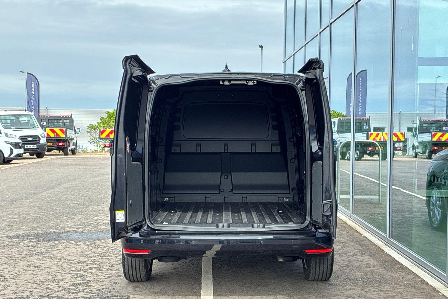 Ford TRANSIT CONNECT Photo 5