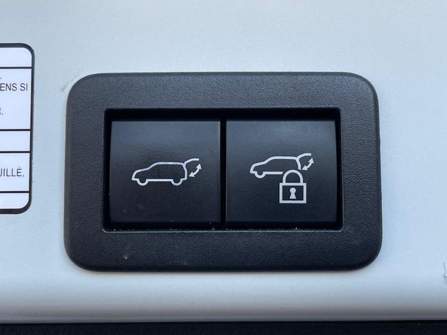 TOYOTA Yaris Cross Photo 33