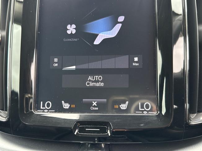 VOLVO XC60 Photo 39